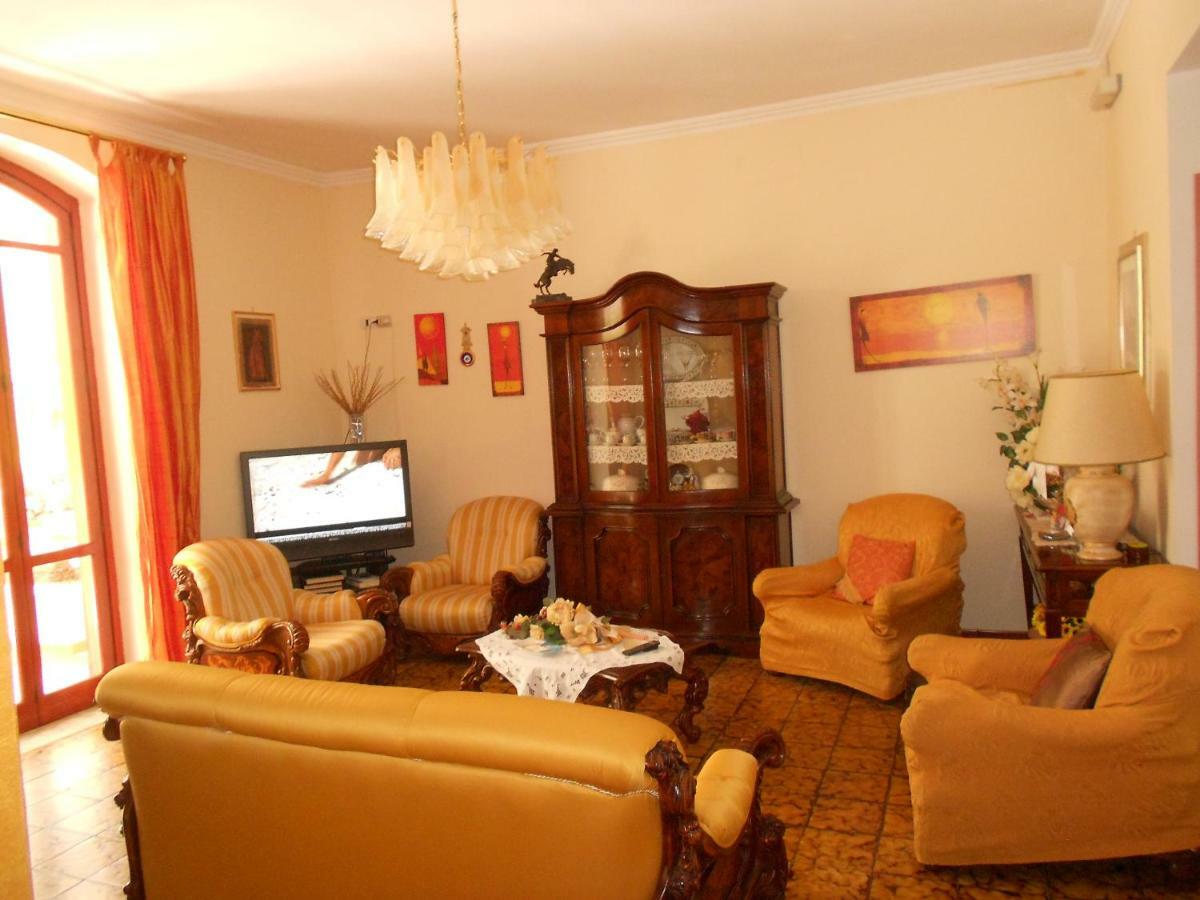 B&B Villa Di Bartolomeo カプチオ・パエストゥム エクステリア 写真